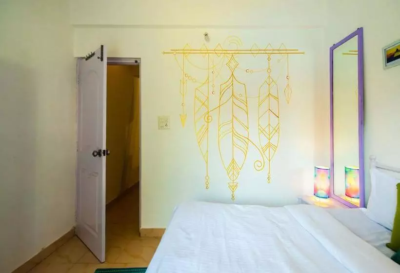 Hotelli Oyo 9788 Home 1 Bhk Near Lpk Waterfront