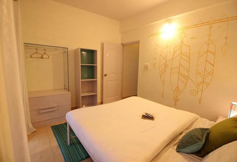 Hotel Oyo 9788 Home 1 Bhk Near Lpk Waterfront