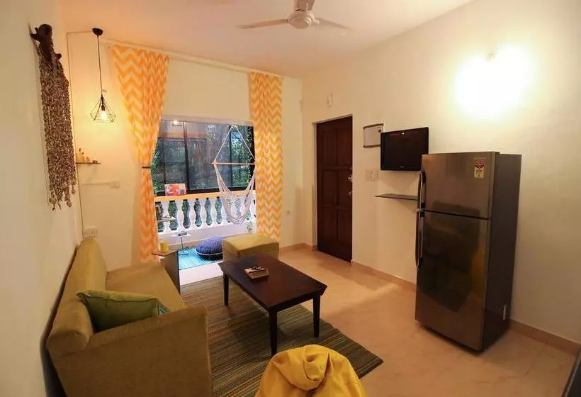 Hotelli Oyo 9788 Home 1 Bhk Near Lpk Waterfront