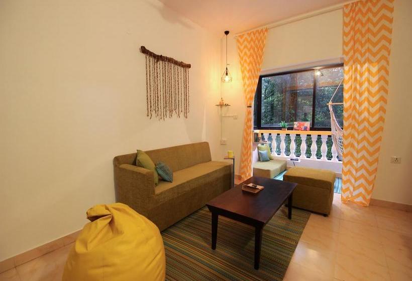 Hotel Oyo 9788 Home 1 Bhk Near Lpk Waterfront