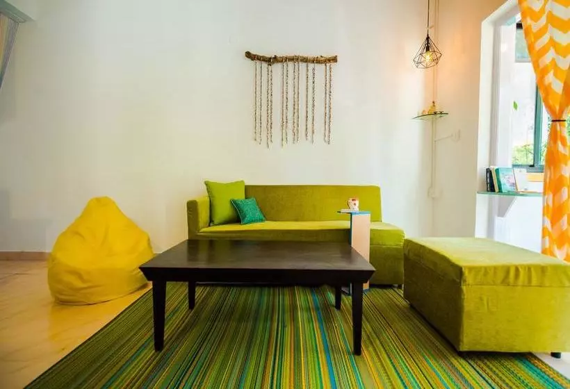 Hotelli Oyo 9788 Home 1 Bhk Near Lpk Waterfront