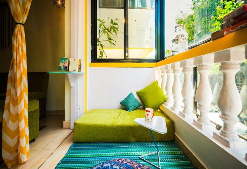 Hotel Oyo 9788 Home 1 Bhk Near Lpk Waterfront