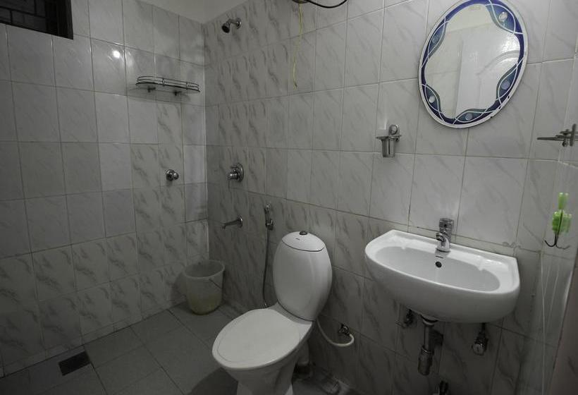 Hotel Oyo 9788 Home 1 Bhk Near Lpk Waterfront