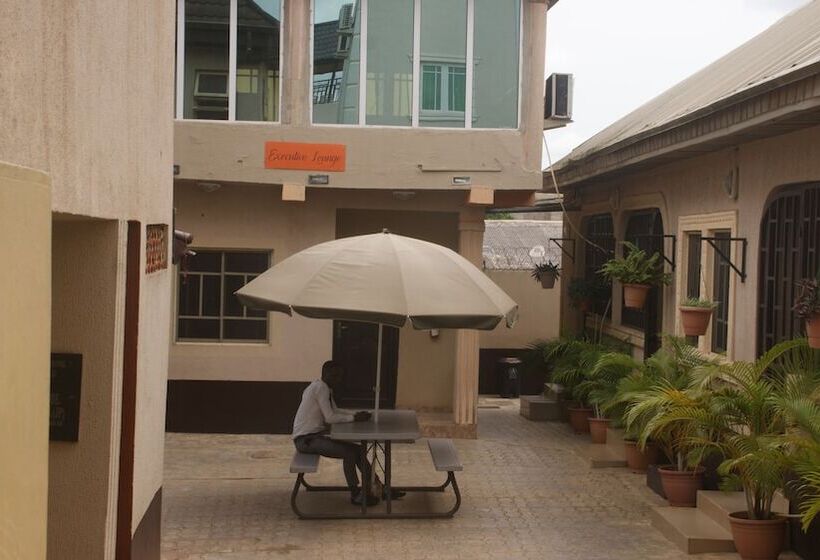 בית מלון כפרי Procare Suites And Resort Limited