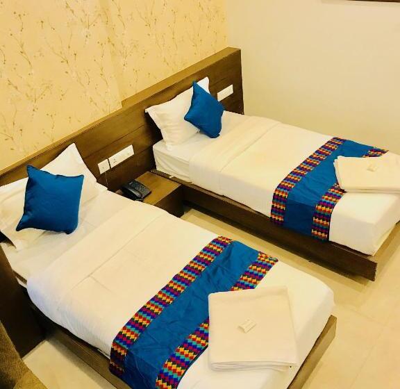 فندق Regalia Inn &suites