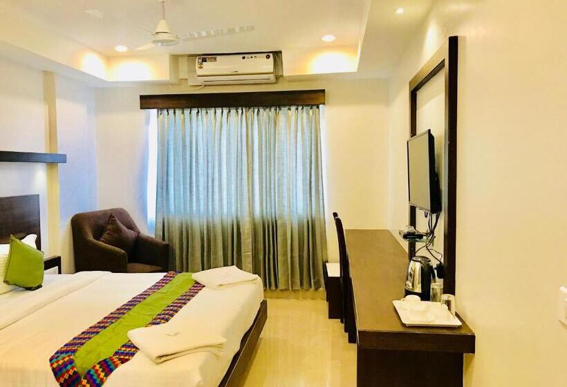 فندق Regalia Inn &suites