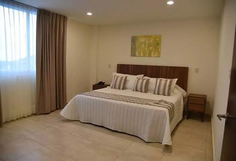 هتل Suites San Pedro
