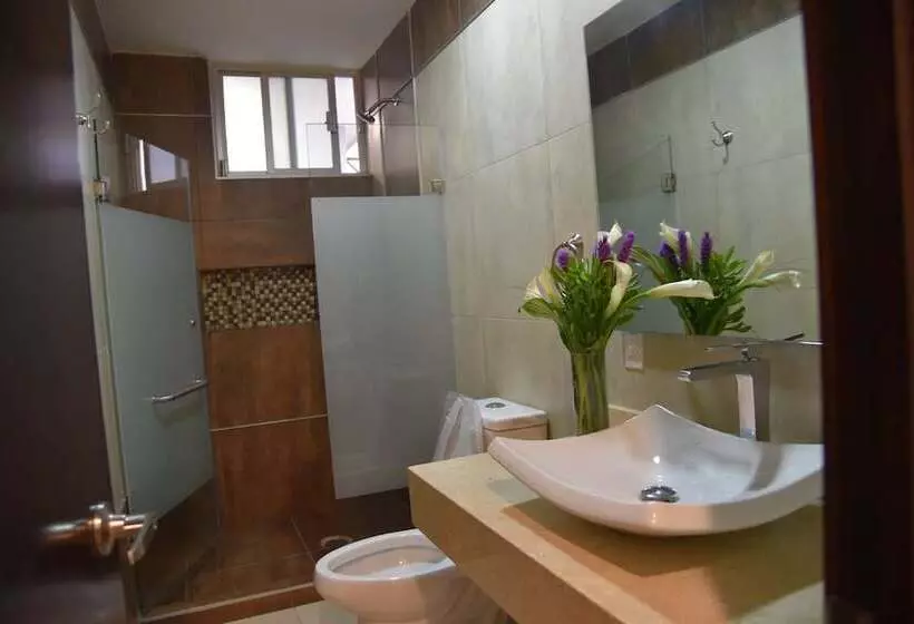 هتل Suites San Pedro