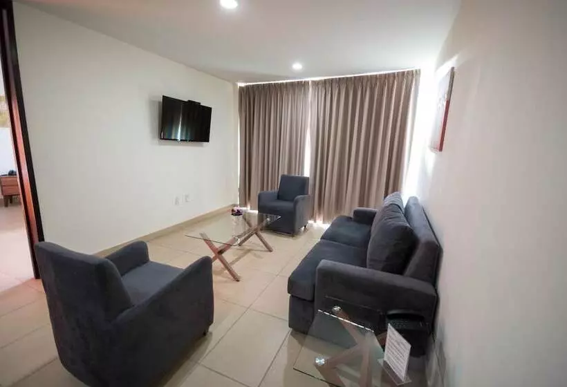 هتل Suites San Pedro