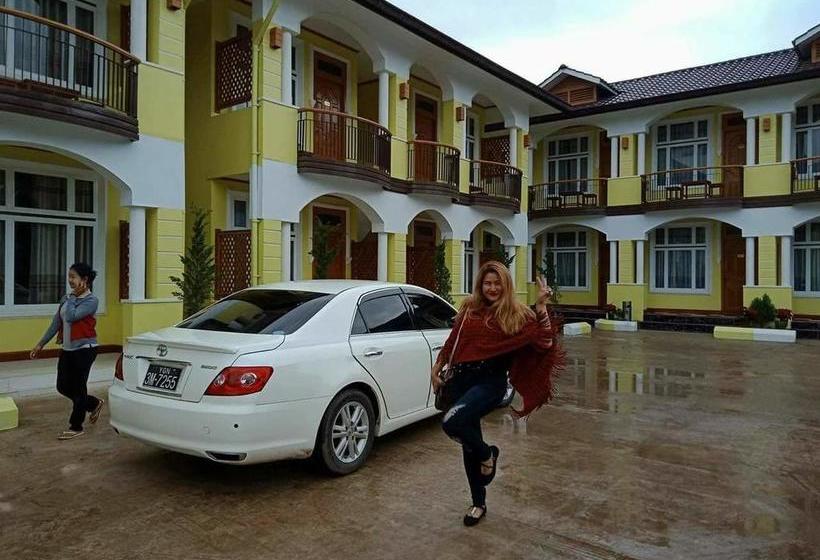 هتل Three Seasons