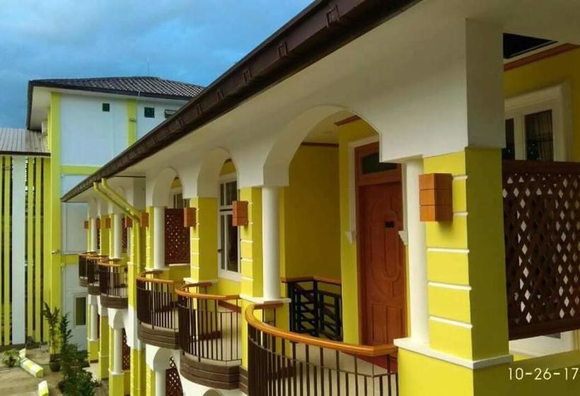 هتل Three Seasons