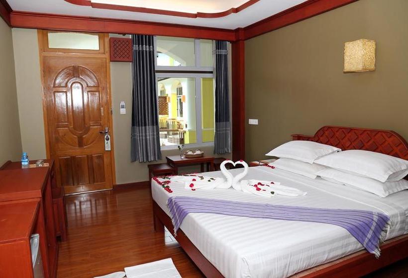 هتل Three Seasons