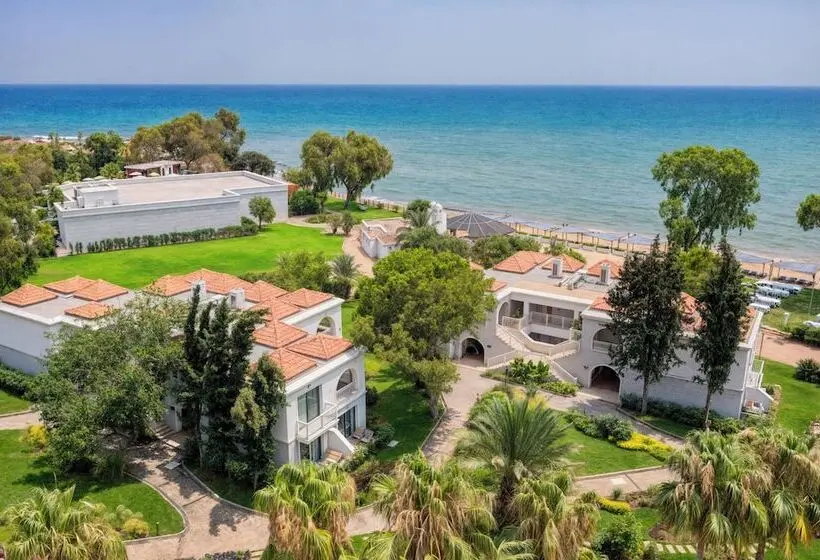 Merit Royal Gardens Hotel & Casino