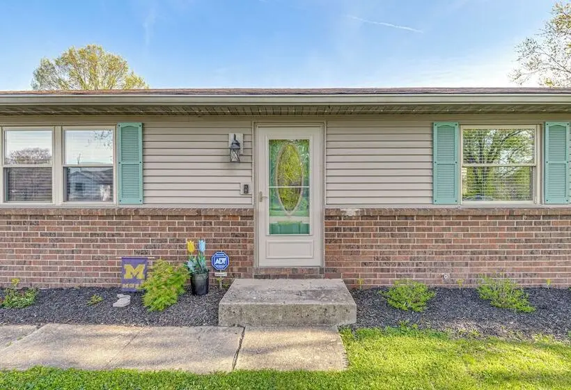 12 Mi To Indianapolis Motor Speedway: Home W/ Deck