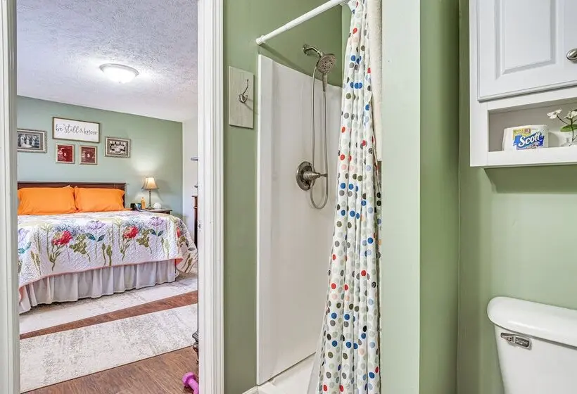 12 Mi To Indianapolis Motor Speedway: Home W/ Deck