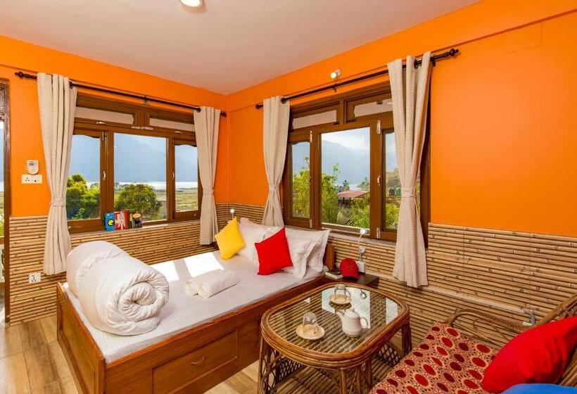 הוסטל Zostel Pokhara