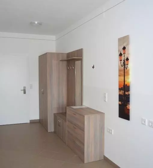 Aamiaismajoitus (B&B) Pension Zum Strell