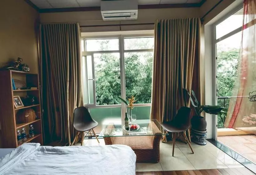 تختخواب و صبحانه The Hillside Homestay Hue