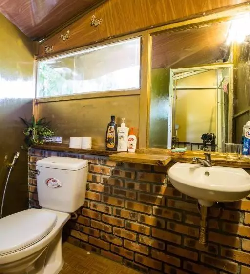 تختخواب و صبحانه The Hillside Homestay Hue