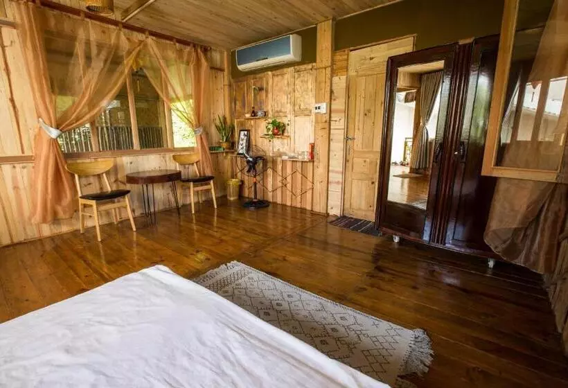 تختخواب و صبحانه The Hillside Homestay Hue