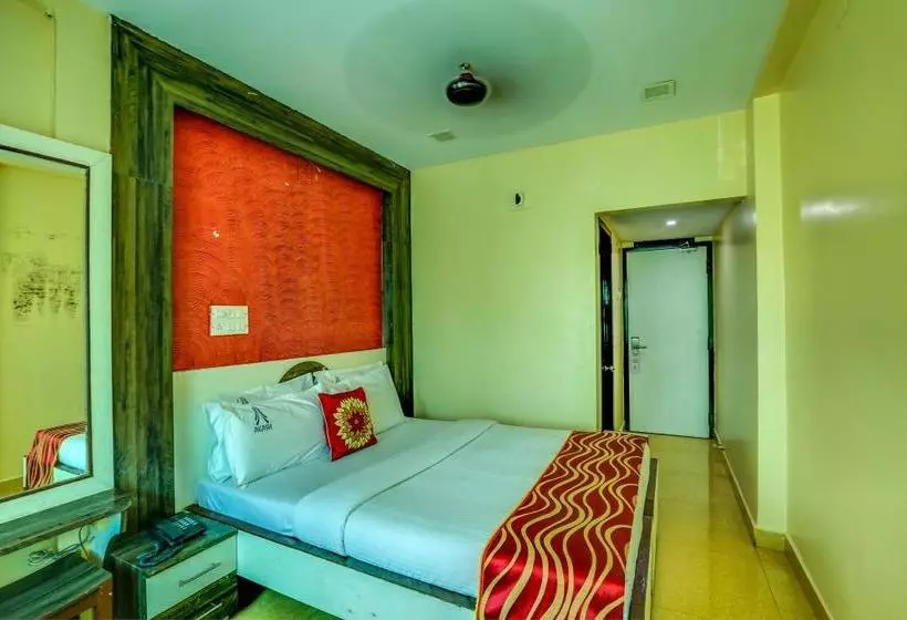 ホテル Ulo Akash Inn