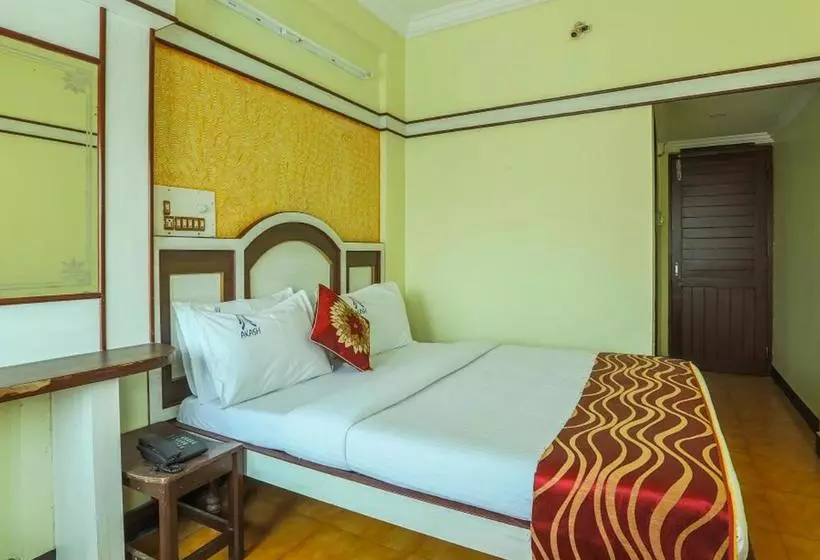 ホテル Ulo Akash Inn