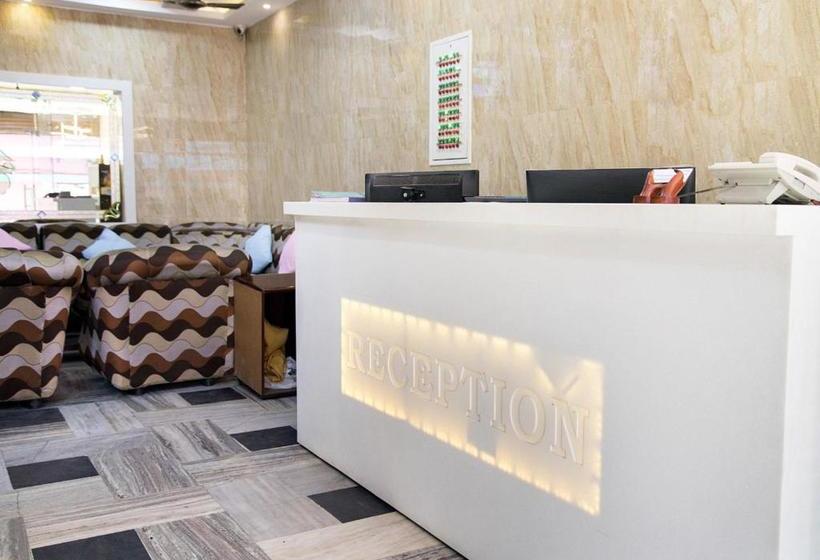 בית מלון כפרי Ulo Akash Inn