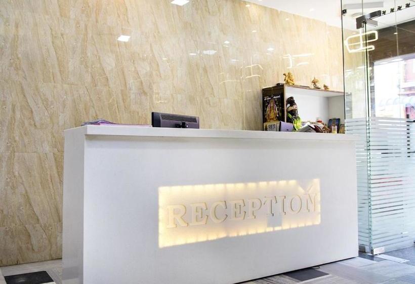 בית מלון כפרי Ulo Akash Inn