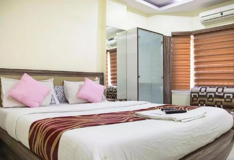 ホテル Ulo Akash Inn