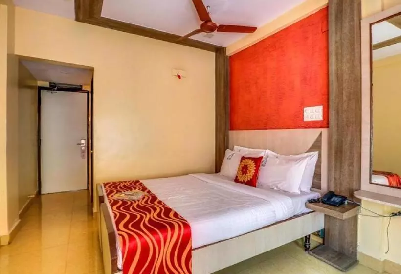 ホテル Ulo Akash Inn