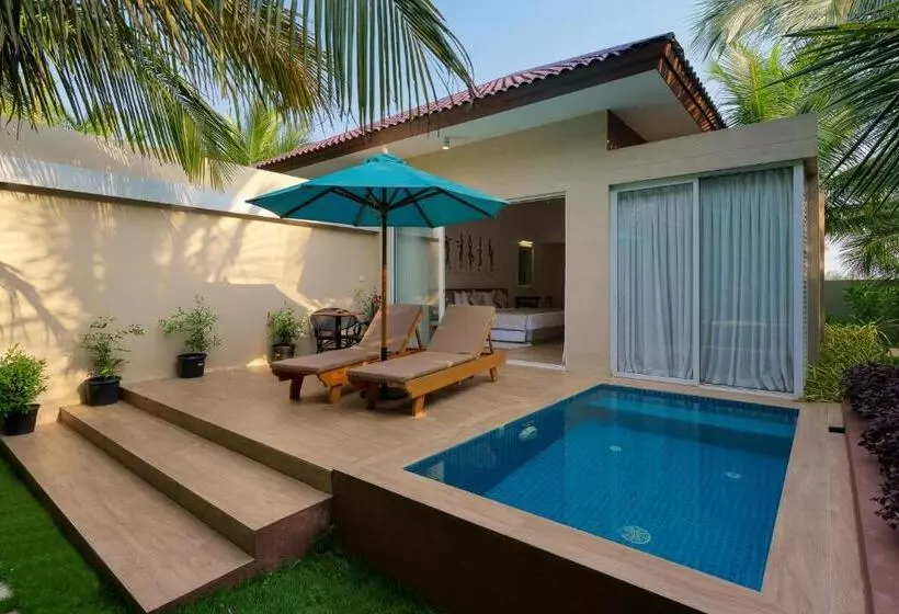 Hotelli Aprota Villas Arugambay