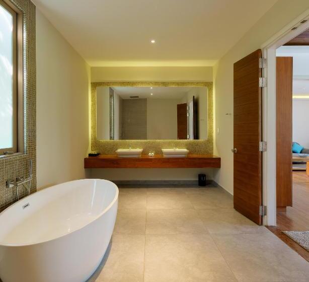 Hotell Aprota Villas Arugambay