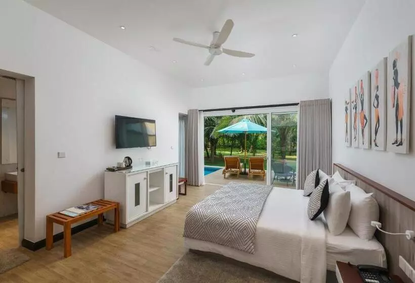 Hotelli Aprota Villas Arugambay