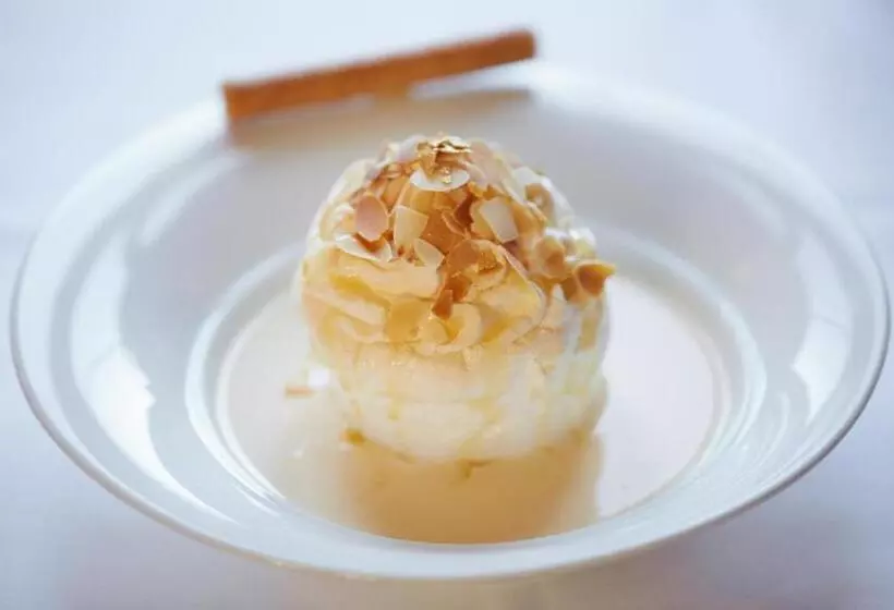 ホテル Brasserie Au Violon