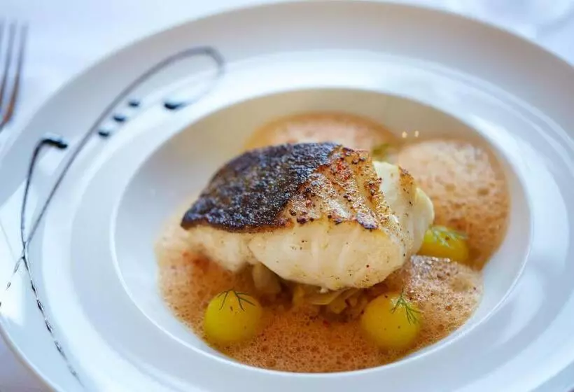 ホテル Brasserie Au Violon