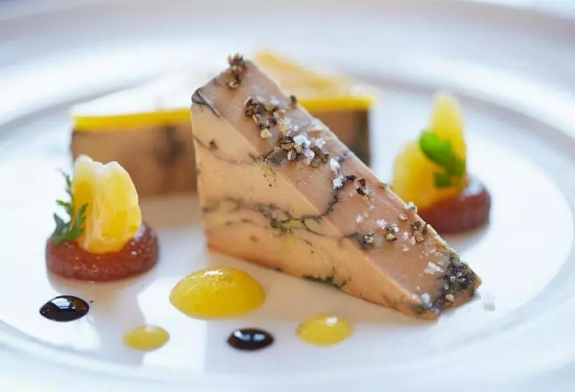 ホテル Brasserie Au Violon