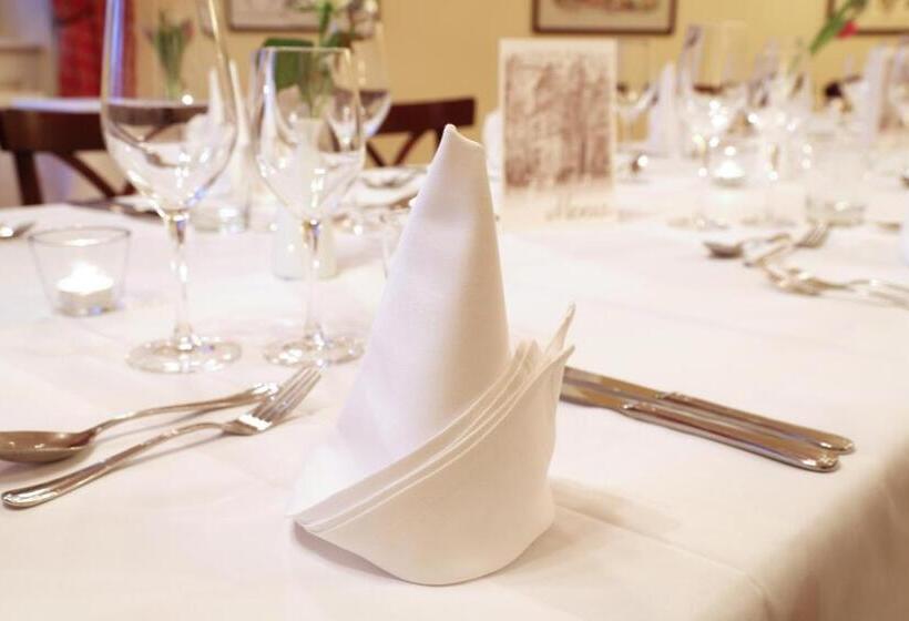 هتل Brasserie Au Violon