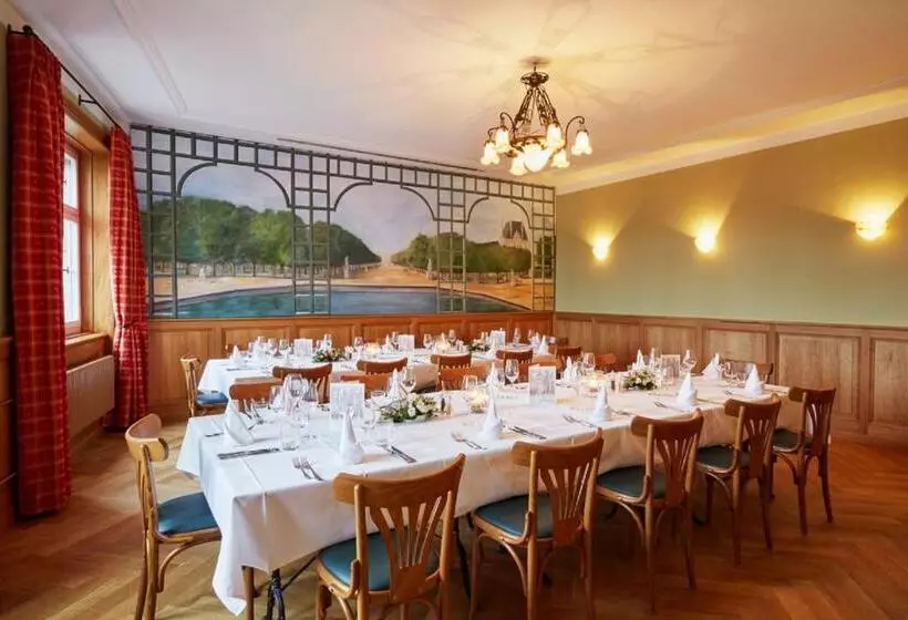 ホテル Brasserie Au Violon