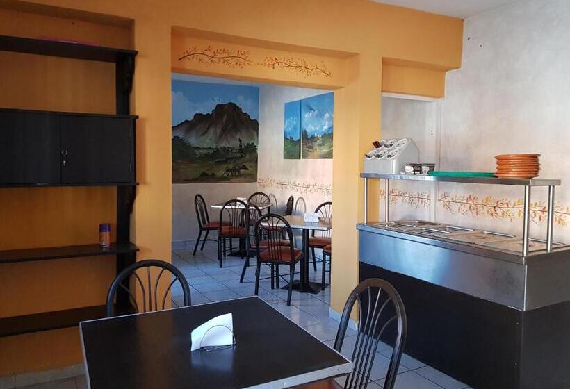 هتل Colonial San Jorge