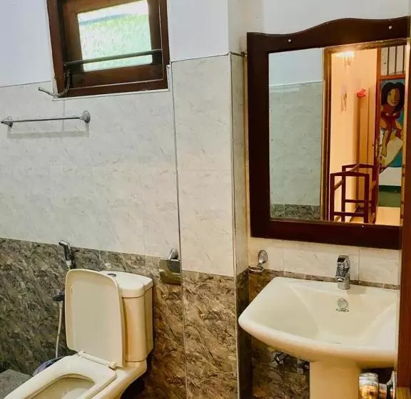 هتل Gihan Guesthouse