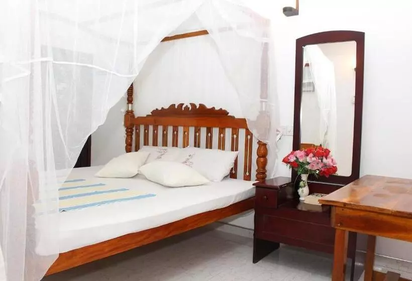 هتل Gihan Guesthouse