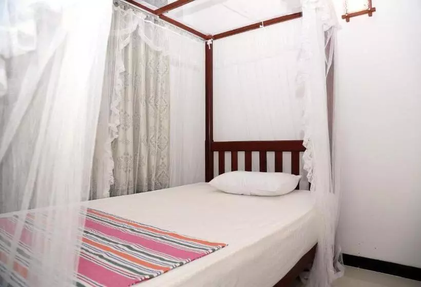 هتل Gihan Guesthouse