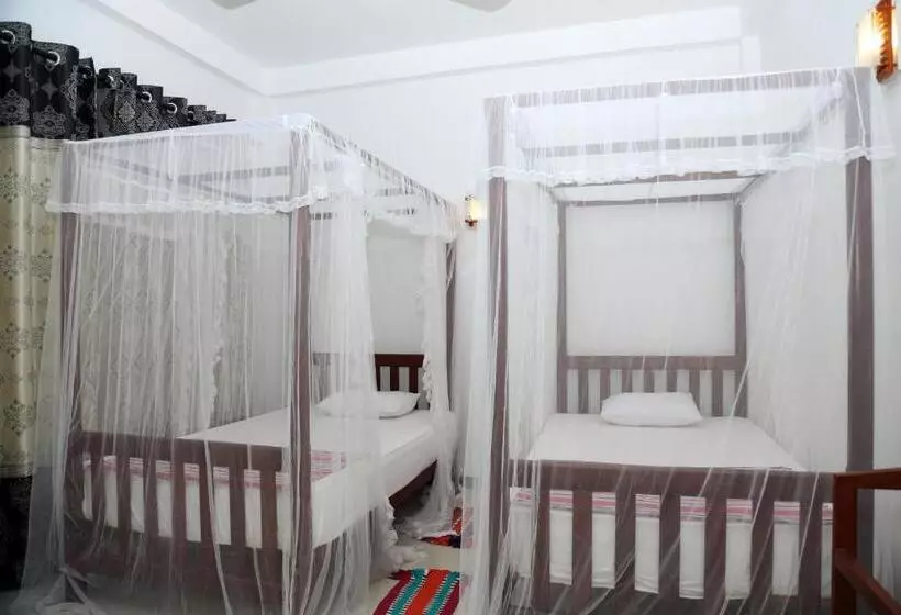 هتل Gihan Guesthouse