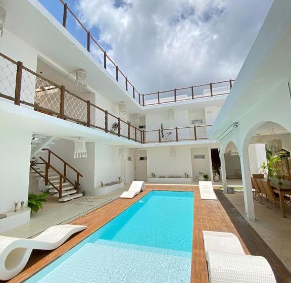 هتل Monte Alegre Beach