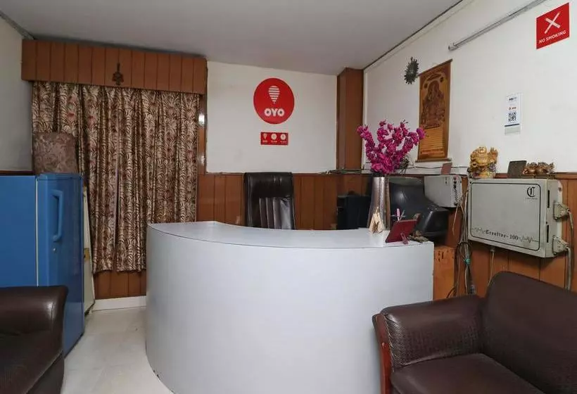 ホテル Oyo 10177 A Gulshan Continental