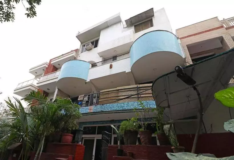 ホテル Oyo 10177 A Gulshan Continental