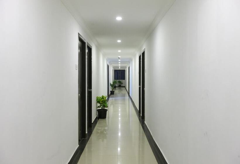 Szálloda OYO 9372 Rich Inn