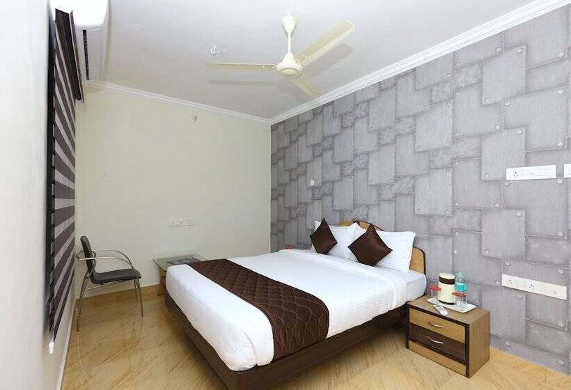 Szálloda OYO 9372 Rich Inn