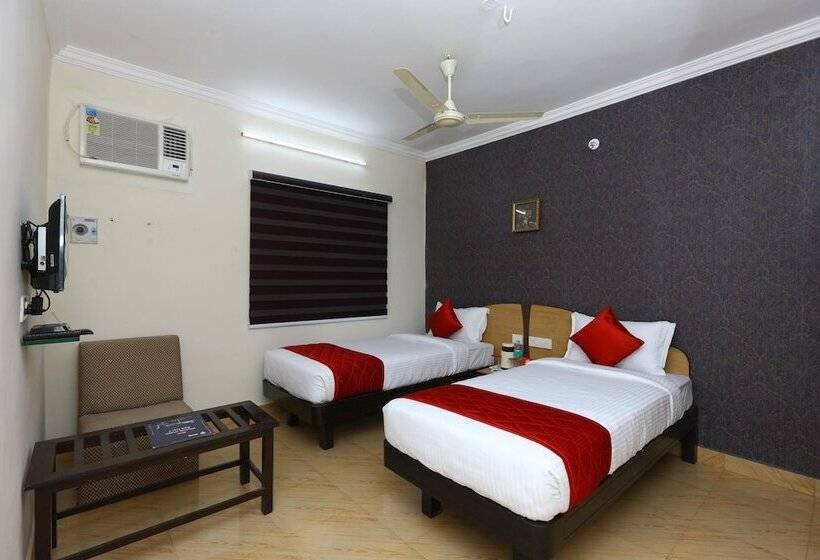 Szálloda OYO 9372 Rich Inn