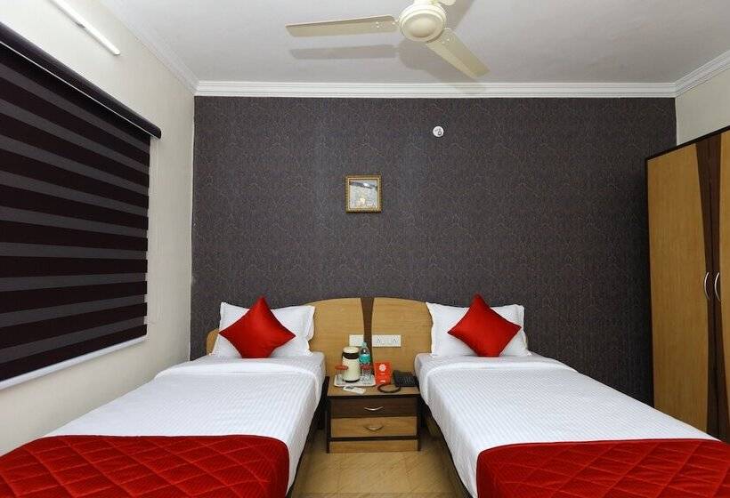 Szálloda OYO 9372 Rich Inn